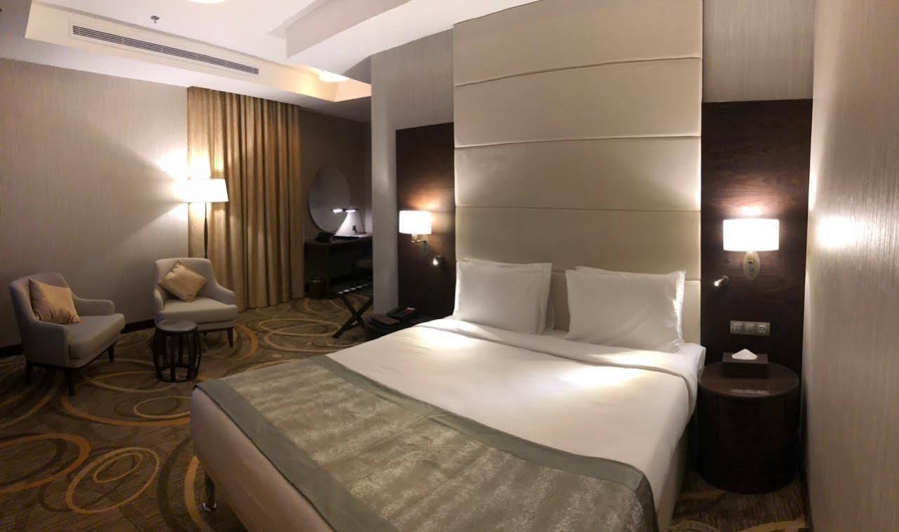 Millennium Makkah Al Naseem La Meca Exterior foto A room at the hotel